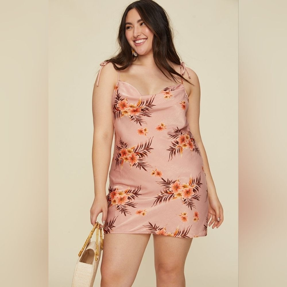 LPA Pink Tropic Bouquet Spaghetti Strap Satin Cowl Mini Slip Dress‎ Size Medium